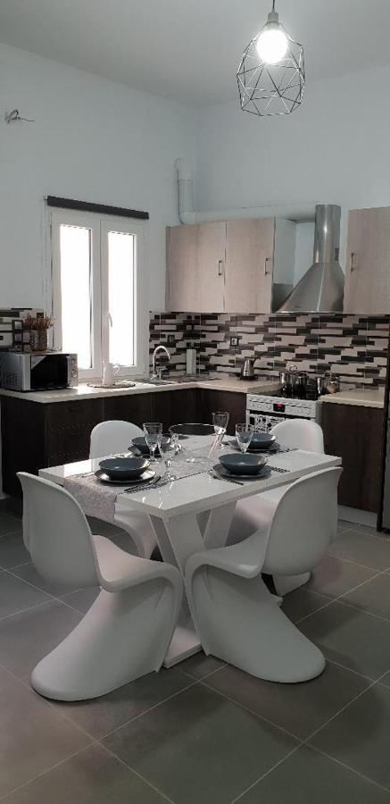 Thania'S House ,4 Minutes From The Center Of Hermoulis Ermoupoli Dış mekan fotoğraf